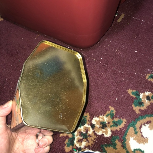 Vintage Twinings Asian Art Decorative Tin- collectible tin for tea drinkers-used - Picture 4 of 8